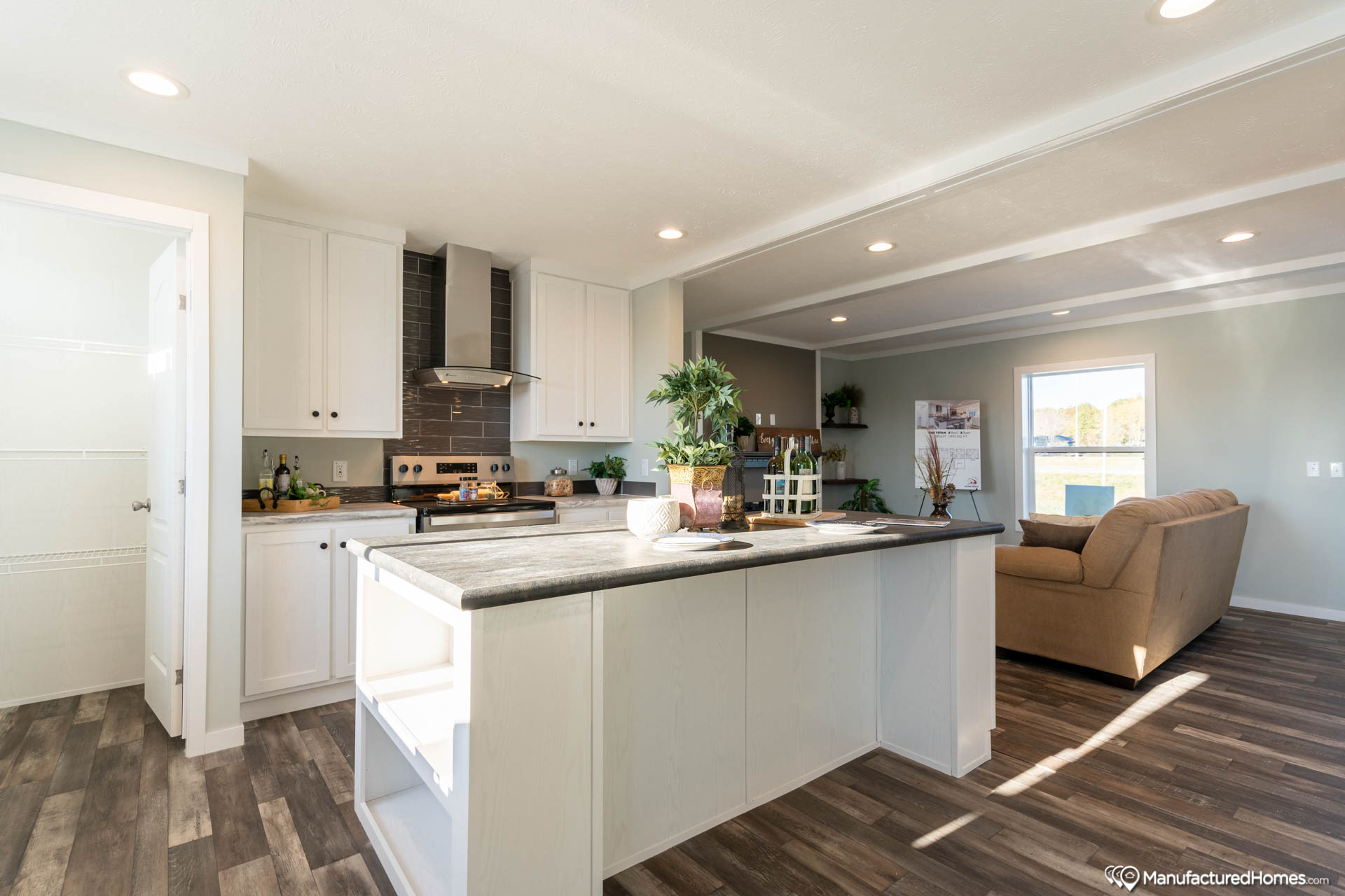 Amenity Feature Here